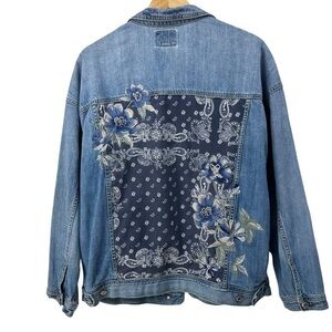 American Eagle Boyfriend Jean Jacket, Bandana Back, Large